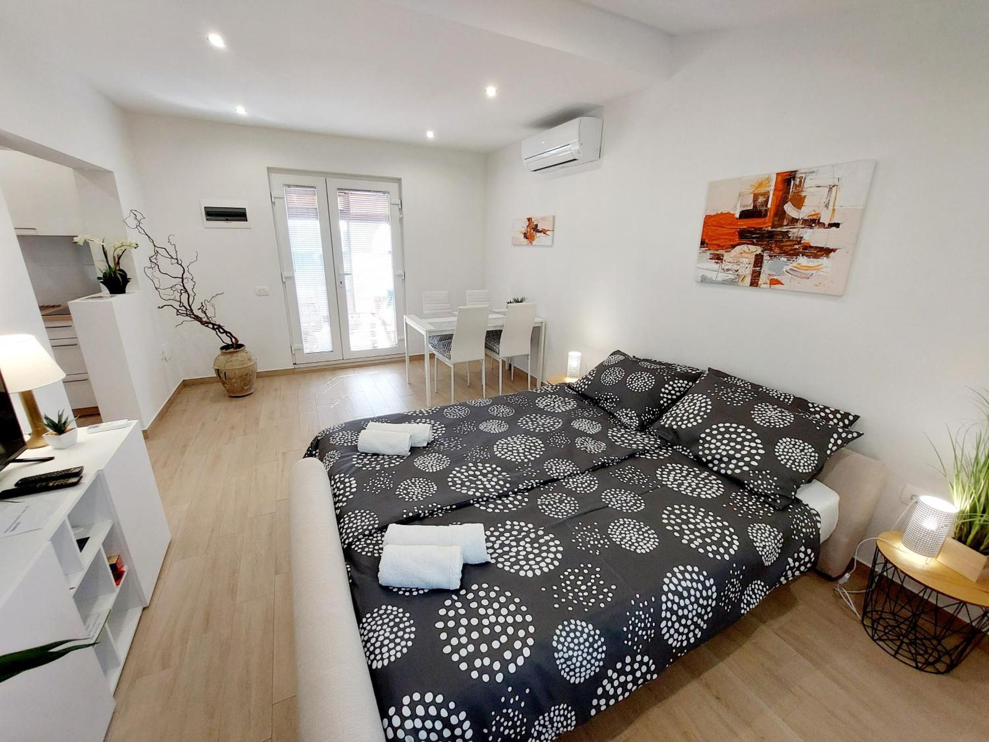 M&M Sunset Apartments Portoroz Bagian luar foto