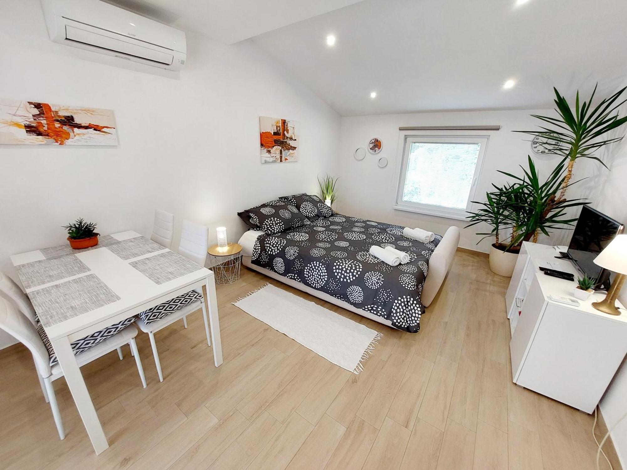 M&M Sunset Apartments Portoroz Bagian luar foto